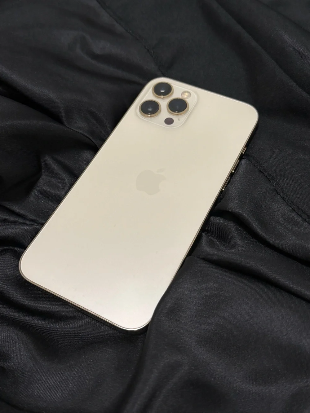 Apple 128gb storage